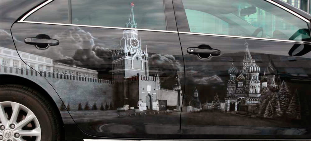Патриотическая аэрография на авто Кремль