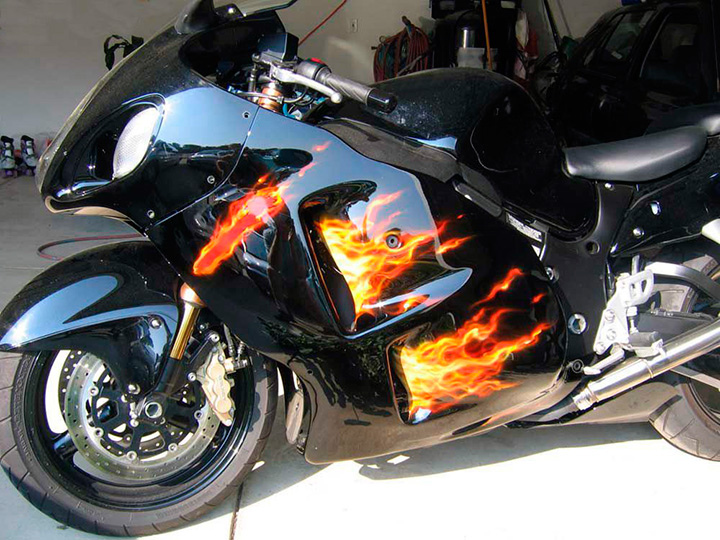 Аэрография на мотоцикле языки пламени